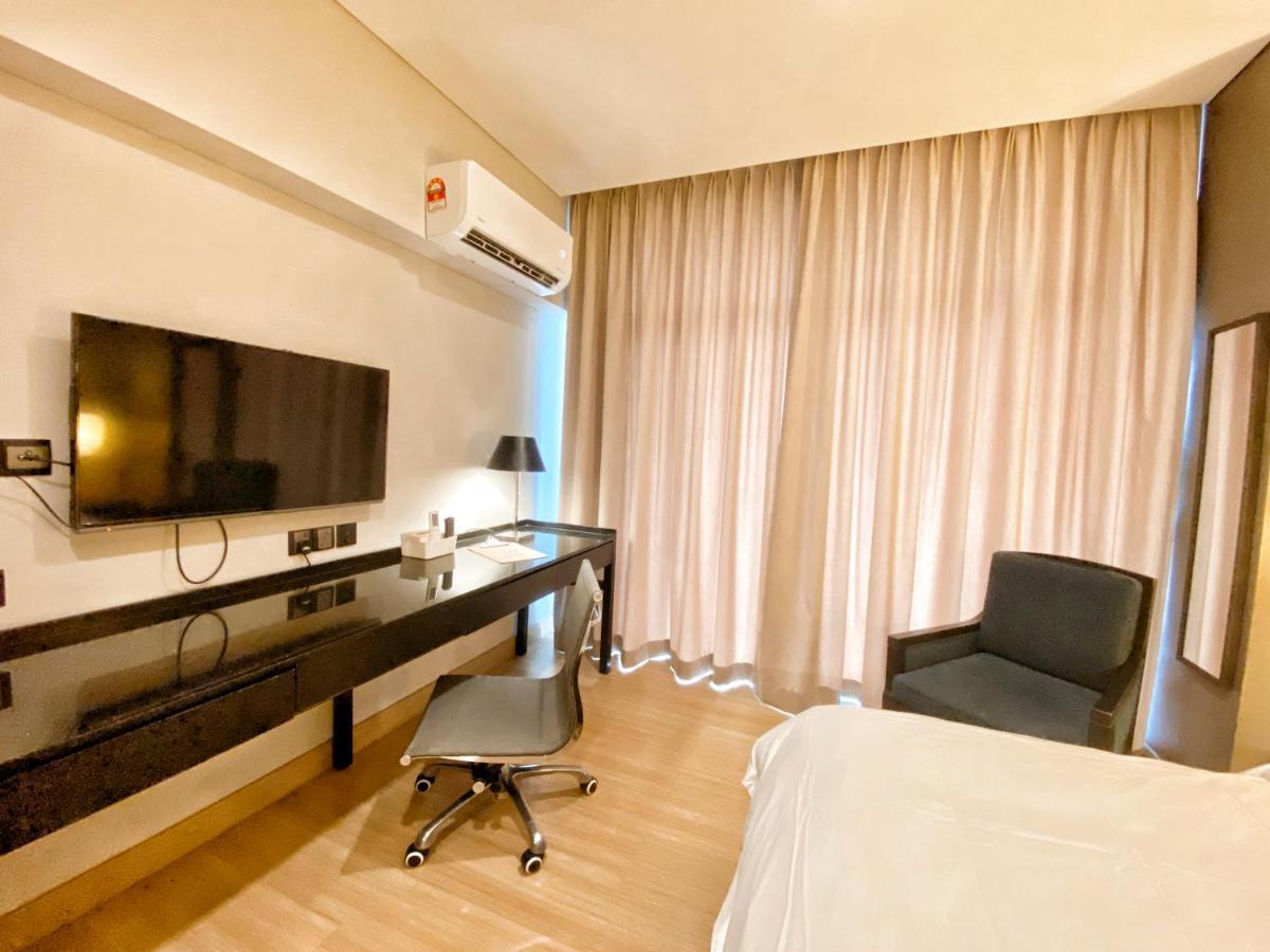 Straits Suite By C Homestay Malacca Exterior photo