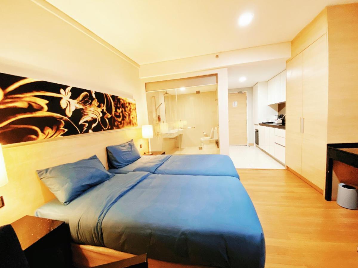 Straits Suite By C Homestay Malacca Exterior photo