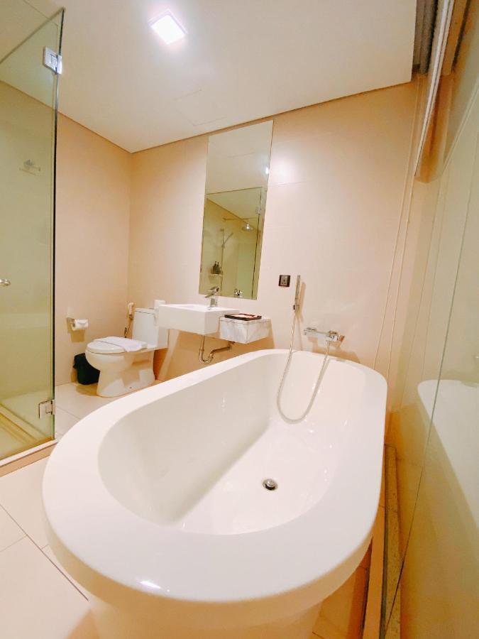 Straits Suite By C Homestay Malacca Exterior photo