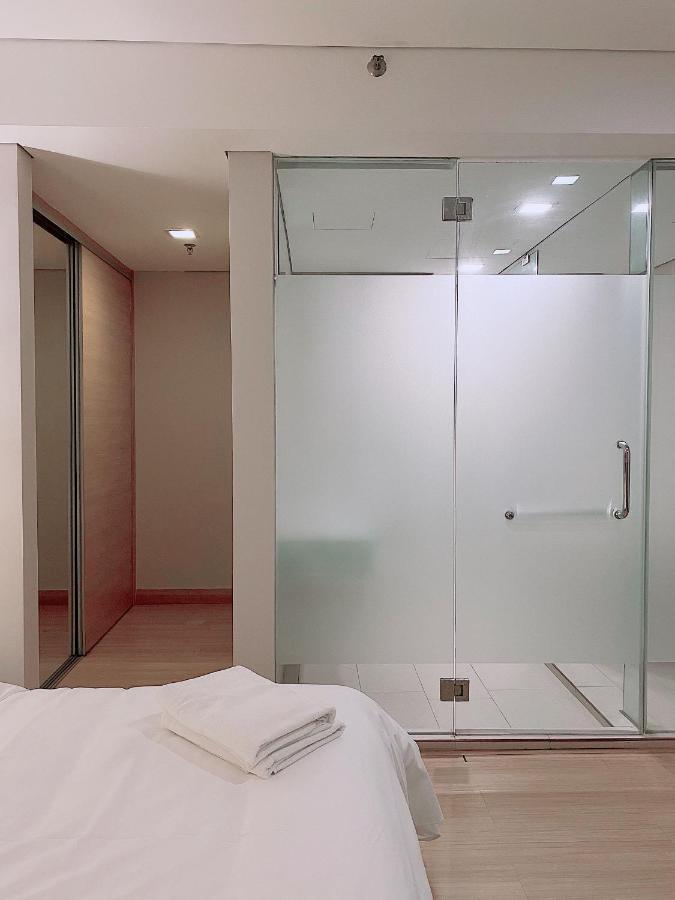 Straits Suite By C Homestay Malacca Exterior photo