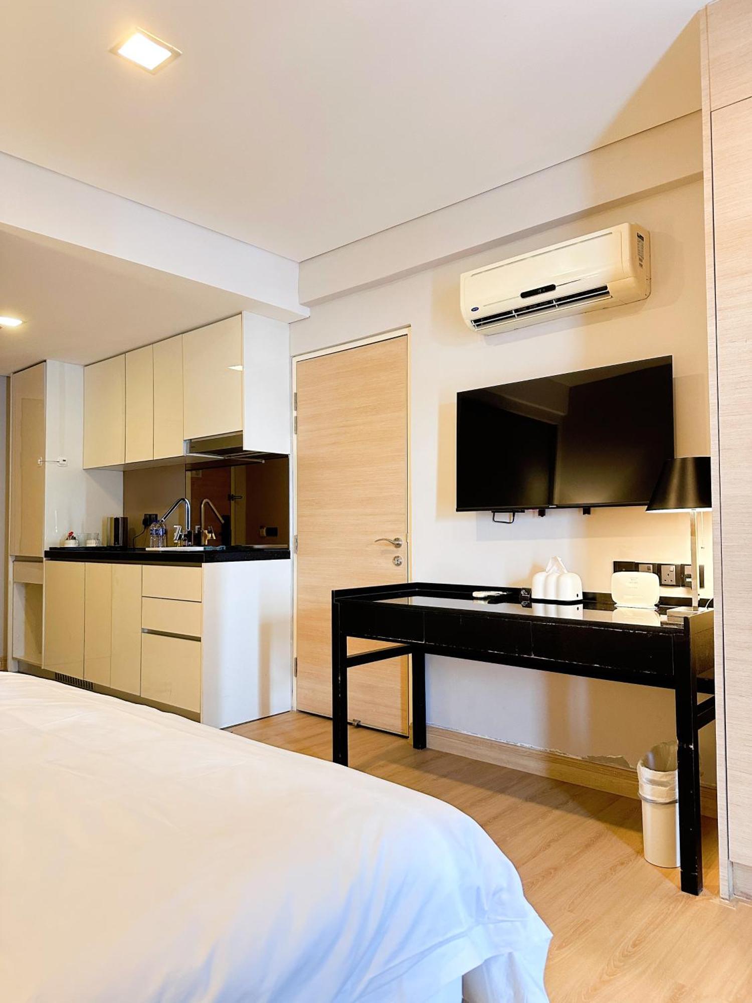 Straits Suite By C Homestay Malacca Exterior photo